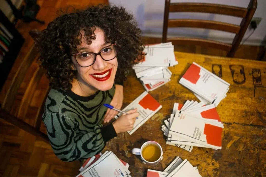 Prêmio Jabuti 2022: Luiza Romão vence como Livro do Ano em noite de exaltação à literatura nacional
