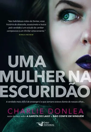 Capa de Uma Mulher na Escuridão